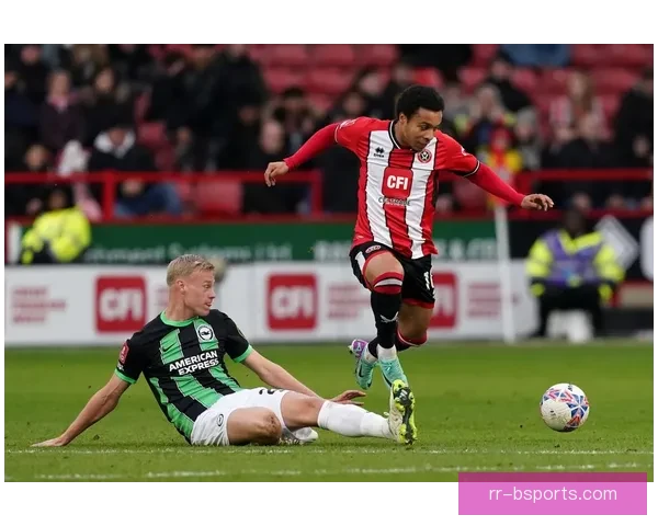 特雷沃·查洛巴在水晶宫迎来英超首发亮相 展现新生力量